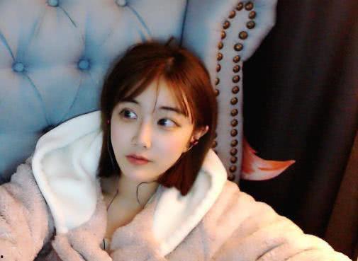 娱乐吃瓜酱妹妹