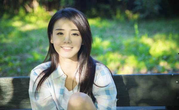 吃瓜娱乐马思纯,瓜田里的甜蜜果实，娱乐界的清新女神