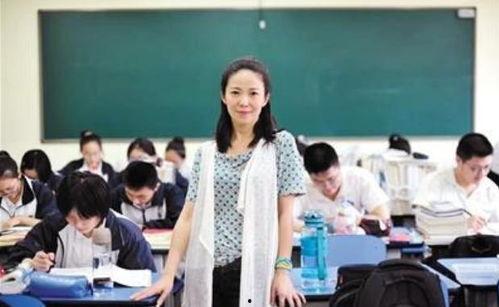 娱乐吃瓜酱大学老师主编